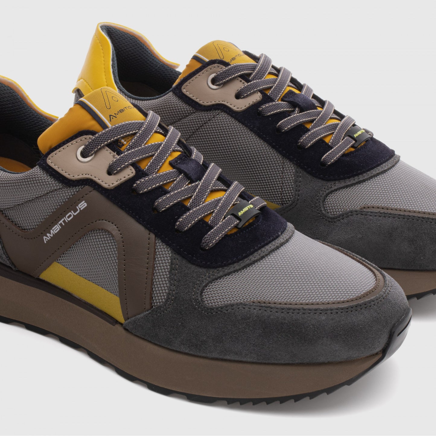 Ambitious Owens Trainer - Yellow